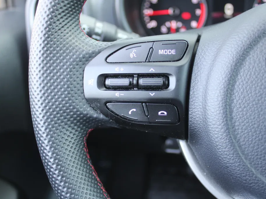 Kia Picanto 1.0 DPi GT-Line | Automaat | Cruise | Camera | Navi | 15' LM | All season | LED | Keyless | PDC |