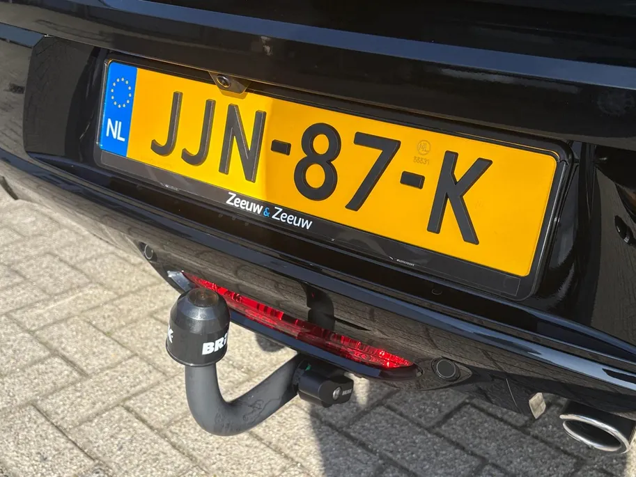 Opel Mokka 1.2 Turbo Ultimate | NIEUWSTAAT! | 4 seizoensbanden | Trekhaak| Comfort-pakket| Apple Carplay/Android Auto|12 maanden Bovag Garantie|