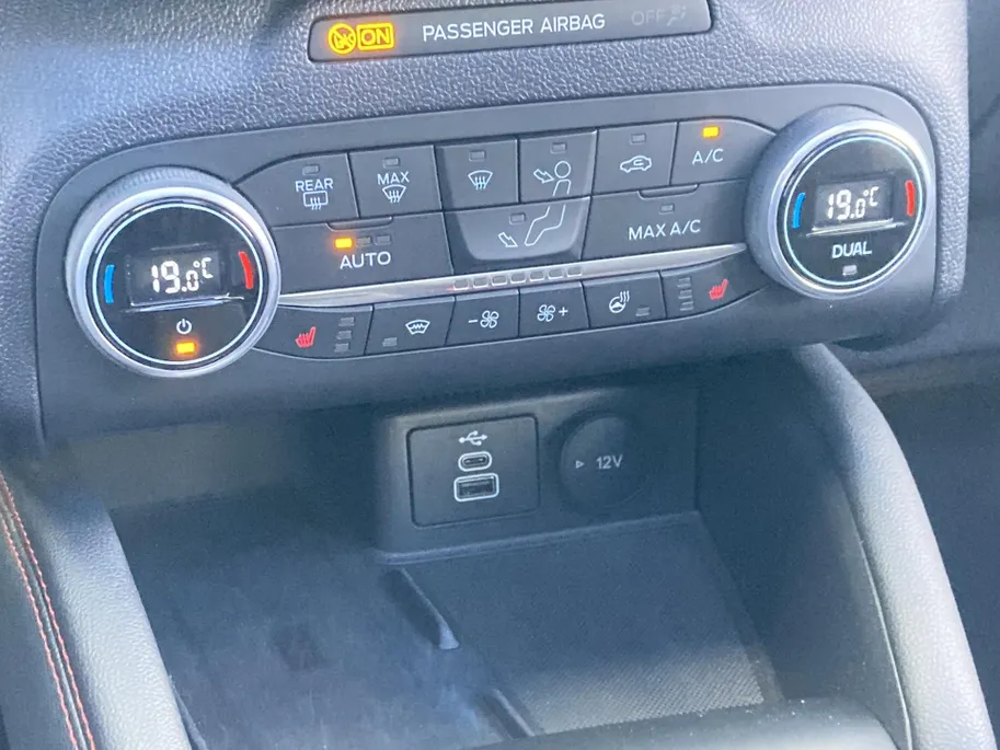 Ford Kuga 2.5 PHEV ST-Line X Elektrisch wegklapbare trekhaak - Panoramadak - 20inch LM Velgen