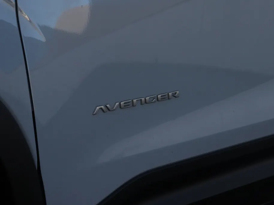Jeep Avenger Summit 54kWh | Carplay | Camera | Winter | 18'