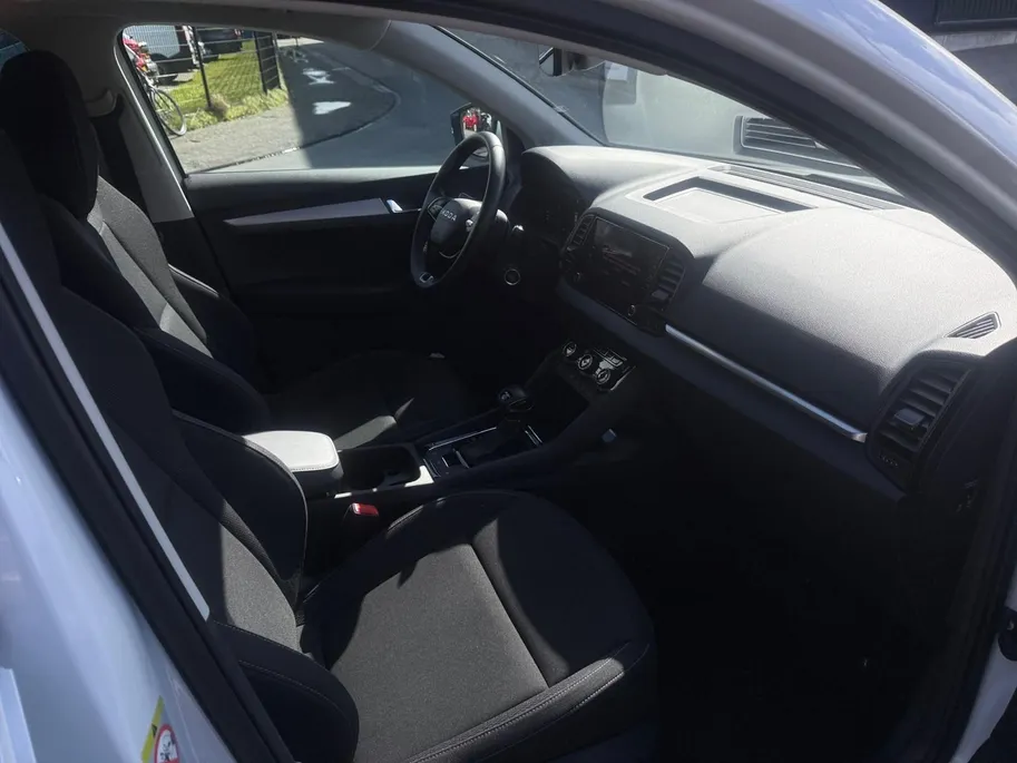 Škoda Karoq 1.5 TSI ACT Business Edition | Automaat | Apple Carplay/Android Auto | Parkeersensoren V+A | Climate Control | Cruise Control | DAB | Stuurbediening