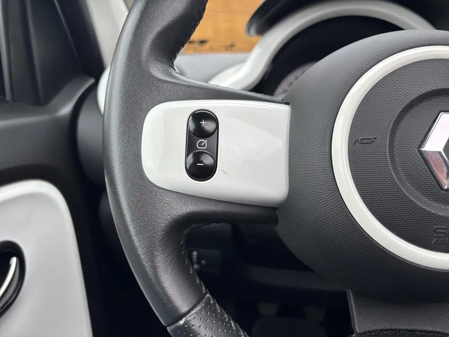 Renault Twingo 1.0 SCe Intens | 1e Eigenaar | Cabrio | LMV | Parkeersensoren | Climate Control | Unieke Auto |