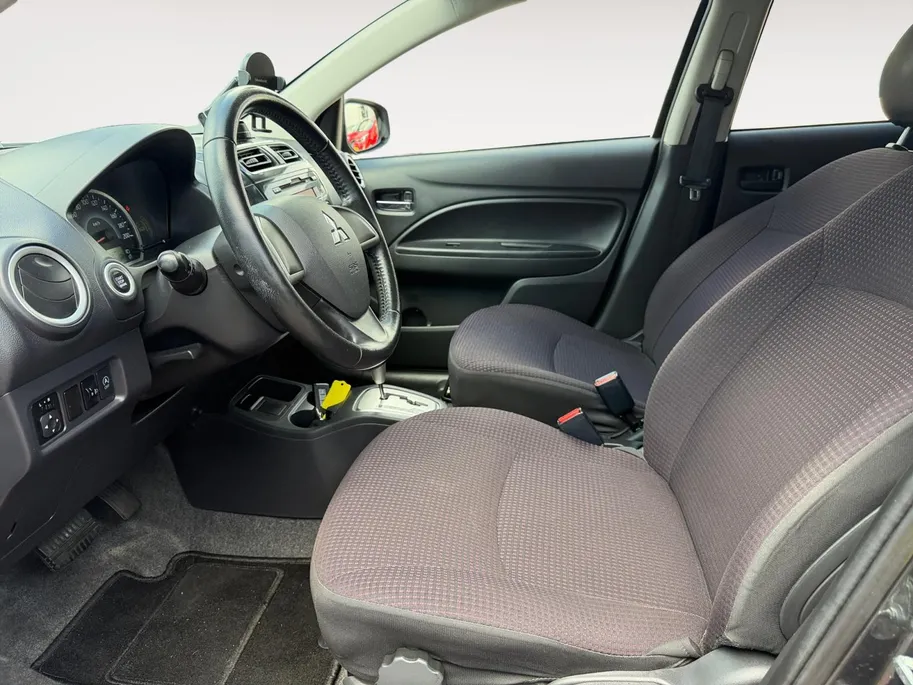 Mitsubishi Space Star 1.2 Intense Automaat | Nette auto | Climate control | afneembare trekhaak | Keyless Entry | 12 maanden BOVAG garantie |