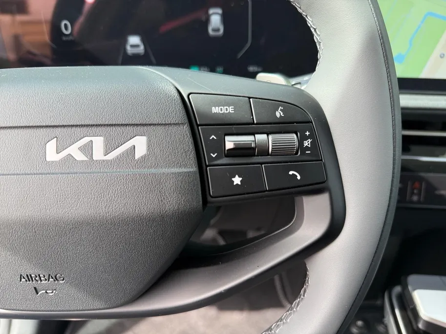 Kia EV6 Black Edition 63 kWh | NAVI | CAMERA | ANDROID & APPLE CARPLAY | BLACK EDITION | 20 INCH & ALL SEASON | ETC...