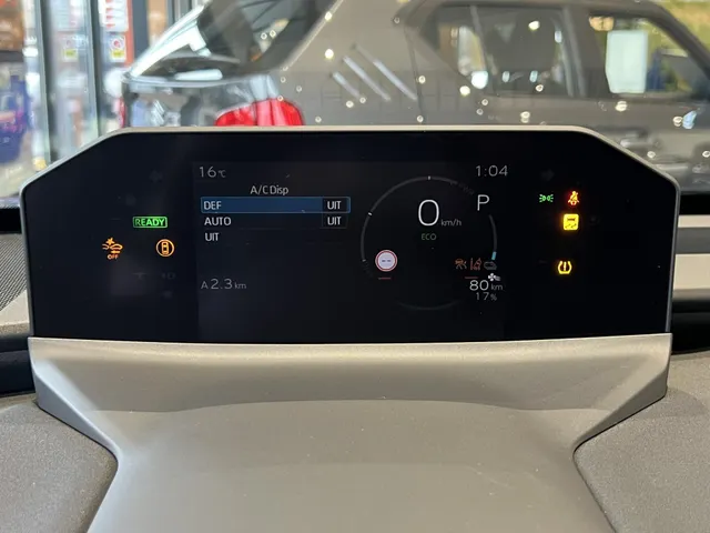 Subaru Solterra 4E-xperience 73.1 kWh | NIEUW MODEL!!! | 100% Elektrisch | Uit Voorraad Leverbaar | Panoramisch Dak | Dubbelen Draadloze Telefoonoplader | Nieuw Multimedia Systeem