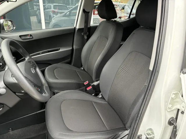 Hyundai i10 1.0i Comfort | All seasons