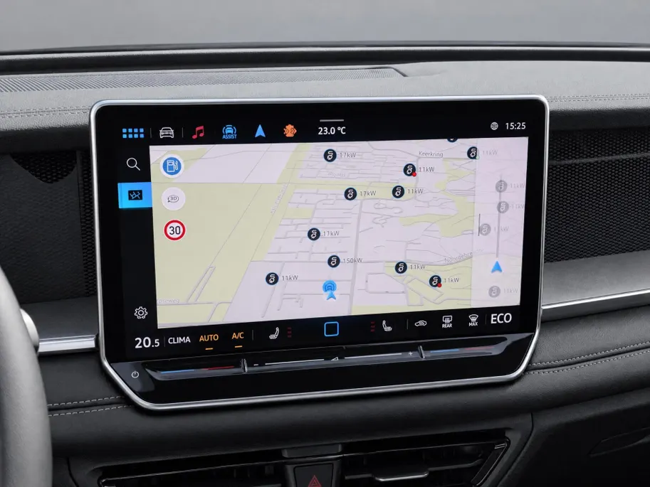 Volkswagen Tayron Life Edition 1.5 eHybrid 204 PK 6 versn. DSG · Comfort Pakket · Trekhaak · Achteruitrijcamera · Stoel- en stuurverwarming