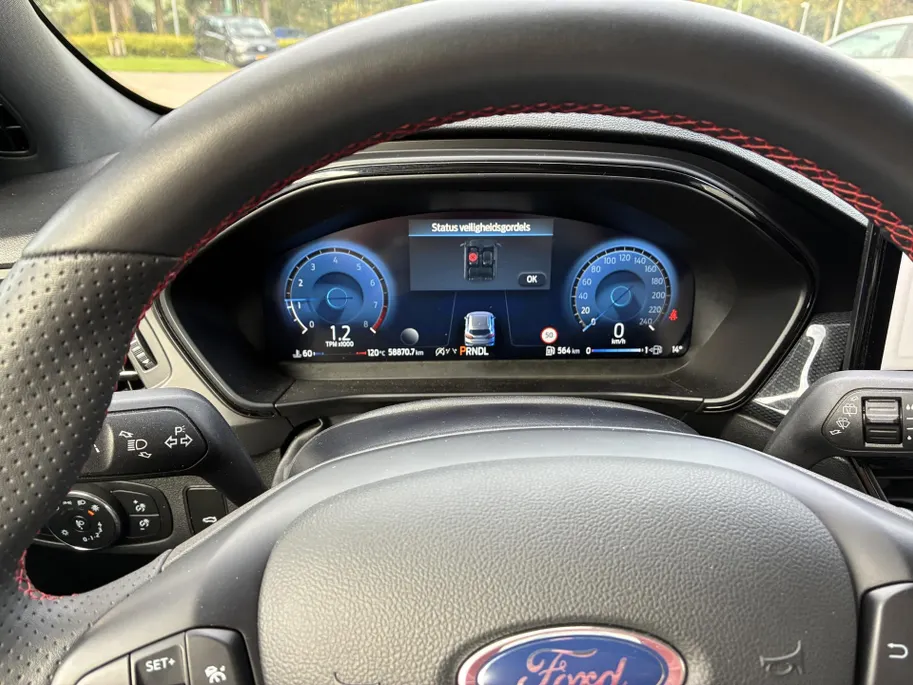Ford Focus Wagon 1.0 EcoBoost Hybrid ST Line X AUTOMAAT & winterpakket