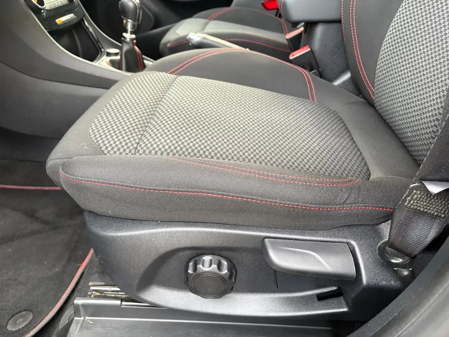 Ford Puma ST-line Hybrid | Winterpack | Apple/Android Auto |  LED koplampen | Navigatie | 12 maanden Bovag garantie|