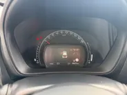 Toyota Aygo X 1.0 VVT-i MT Limited | Apple Carplay & Android Auto | Stoelverwarming | JBL Audio | Camera | Parkeersensoren | LMV | Cruise & Climate Control | Dealer Onderhouden | 12 Maanden BOVAG Garantie