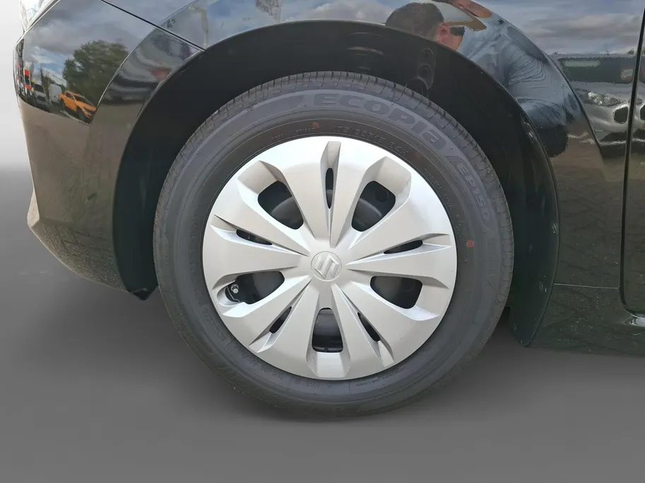 Suzuki Swift 1.2 Comfort Smart Hybrid | DEMO | Direct leverbaar | Navigatie | Achteruit rij camera | Blind spot | Hoge instap