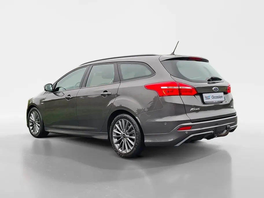 Ford Focus 1.0 ST-Line Wagon | Nieuwe distributieriem | Parkeersensoren | Navigatie | Climate Control | Voorruitverwarming | 17' Lichtmetaal | Trekhaak