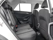 Volkswagen T-Roc 1.0 TSI 110pk Life · Camera · Apple/Android Car Play · Parkeer assistent · ACC · Clima · Draadloze Telefoonlader · Elek. Inklapbare Spiegels · Garantie t/m 28-03-2028 of 100.000km