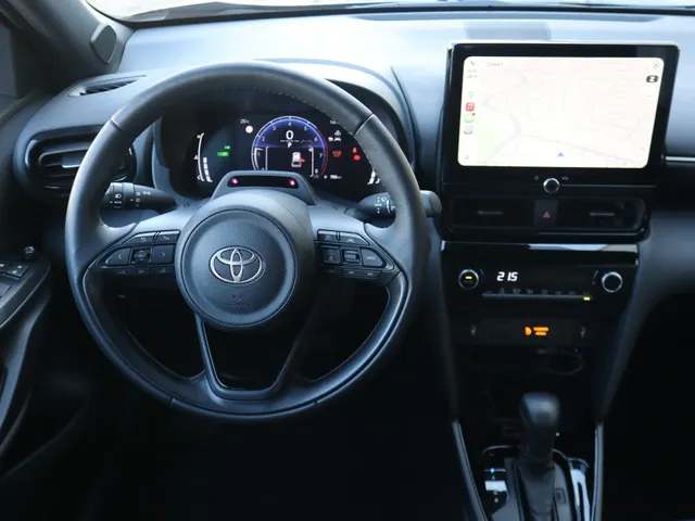 Toyota Yaris Cross 1.5 Hybrid 115 Dynamic Parkeersensoren | Stuur en stoelverwarming