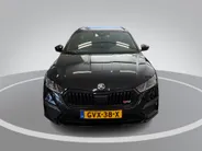 Škoda Octavia Combi 1.4 TSI 245pk DSG RS iV PHEV Business · Camera · Apple/Android Car Play · Sfeerverlichting · Steoverwarming · Navigatie · 18'' Inch ·