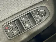 Renault Clio 145PK E-Tech Full Hybrid Techno Automaat | 9,3' Navi | Apple CarPlay/Android Auto | Climate Control | Cruise Control | Full LED | Camera | Parkeersensoren | Digital Cockpit | Licht & Regen Sensor |
