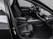Audi A6 Avant S edition Comp 367 PK S-tronic e-hybrid quattro · MIDNIGHT GREEN · 360 Camera · Servosluiting · Panoramadak · Bang & Olfusen · Elek. Stuurkolom · Bijrijder Scherm · Stoelverwarming V + A · 21'' Inch · Garantie t/m 03-03-2028