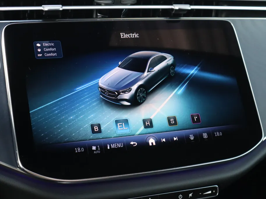Mercedes-Benz E-Klasse E-Klasse 300e AMG Line l Keyless l Achteruitrij camera l Stoelverwarming l Memory