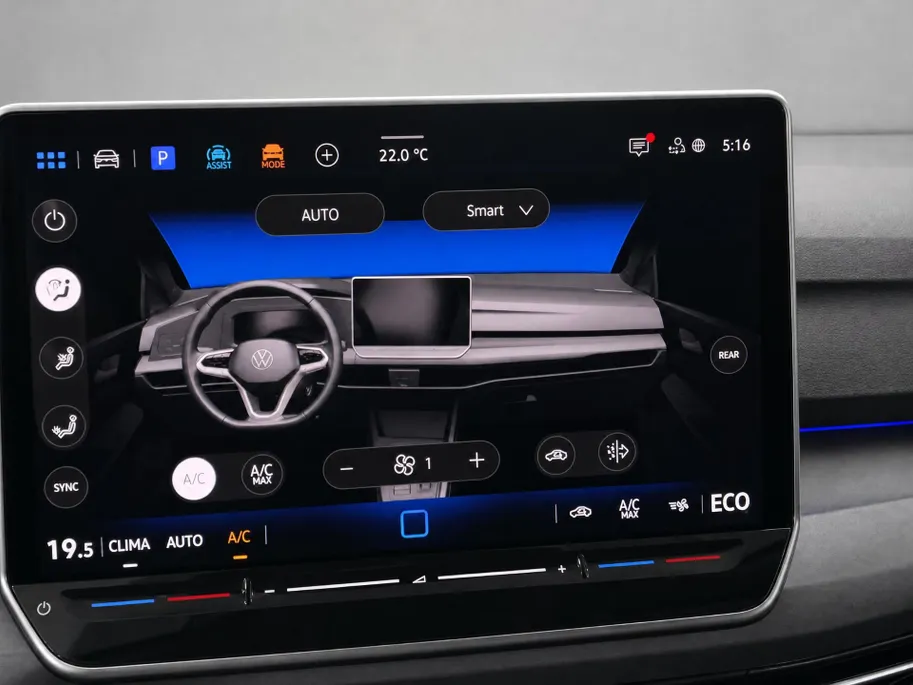 Volkswagen Golf Life Edition 1.5 eHybrid 204 PK 6 versn. DSG · Draadloze telefoonlader · Achteruitrijcamera · Privatelease Van 594,- voor  472,- obv 24 maanden! · Prijs is inclusief inruilpremie · MEGA SALE