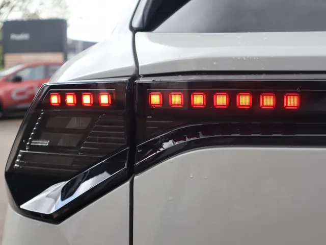 Toyota Urban Cruiser Executive 61 kWh
