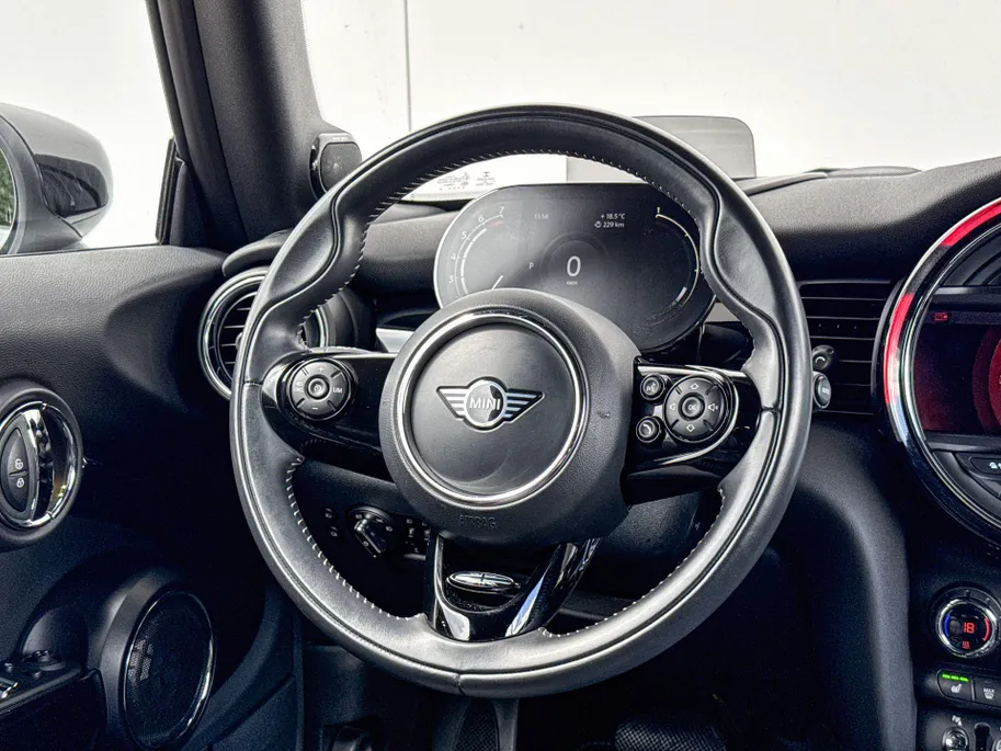 MINI Cooper Cabrio 1.5 Cooper Sidewalk Edition