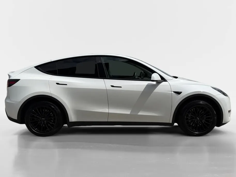 Tesla Model Y 351PK Long Range AWD 75 kWh Automaat | 1e eigenaar | Panoramadak | Basic Autopilot | 360 Camera | Stoelverwarming | Leder | Elektrische Achterklep | Elektrische Stoelen | Full LED |