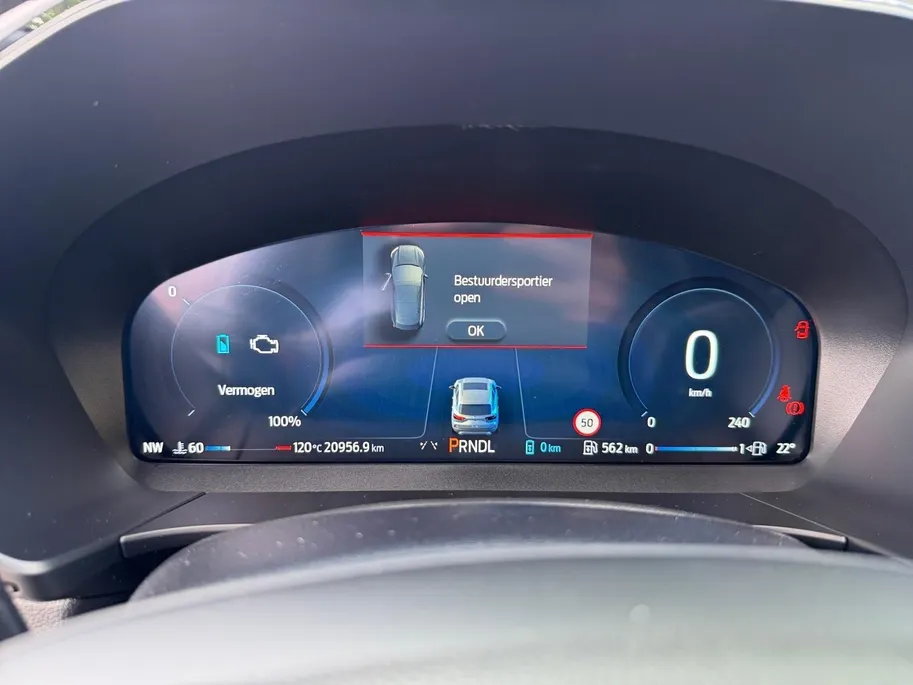 Ford Kuga 2.5 PHEV ST-Line X | 360 Camera | Adaptieve Cruise Control | Schuif/Kantel Dak | Licht Pakket | Dodehoek Detectie |