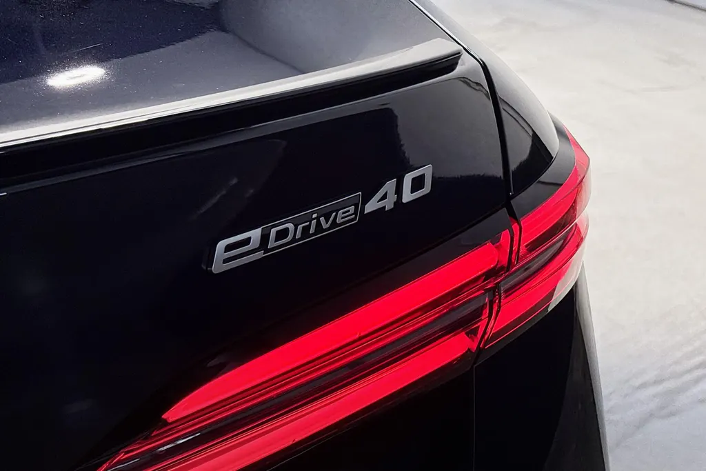 BMW i5 Sedan eDrive40 M Sportpakket Pro Comfort