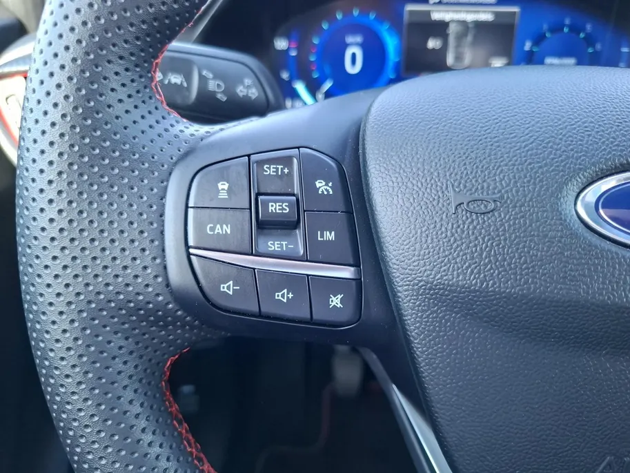 Ford Puma 1.0 EcoBoost Hybrid ST-Line X | NL-Auto | 1e Eigenaar | Panoramadak | Winterpack | Driver assistancepack | Afn. Trekhaak |  B&O Audio | Adaptive Cruisecontrol | Dodehoekdetectie | Climate Control | 18' Lichtmetaal | Dealer onderhouden! |