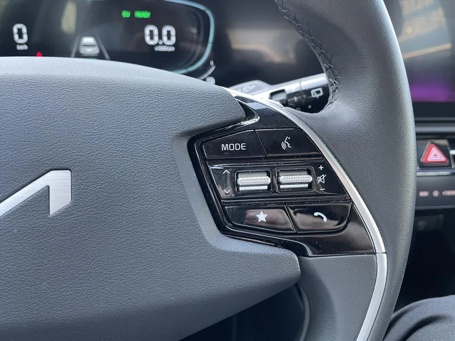 Kia Niro 1.6 Hybrid DynamicLine Edition / navi / Elektrische stoelen / Climate
