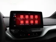 Volkswagen ID.4 Pro 77 kWh 204pk SOH 95,5% · Apple/Android Car Play · Navigatie · P-Sensoren · Verkeersbord Herkenning · 19'' Inch ·