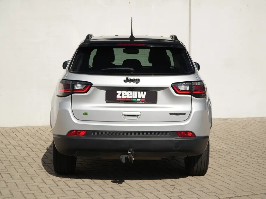 Jeep Compass 1.5T e-Hybrid 130 PK Night Eagle | Navi | Trekhaak | Carplay | 19'