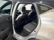 Renault Captur 90PK TCe Techno | 1e eigenaar | Schuif-Kantel Dak | Camera | Navigatie | Apple Carplay/Android Auto | Parkeersensoren | Trekhaak | Climate Control | Lichtmetalen Velgen | Full LED |