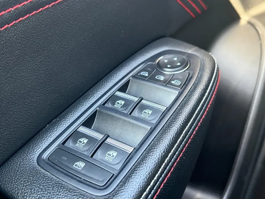 Renault Arkana 1.3 mild hybrid 160 R.S. line Apple Carplay/Android Auto , stoel en stuurverwarming , leder , lm velgen , navi , camera , cruise , tel .