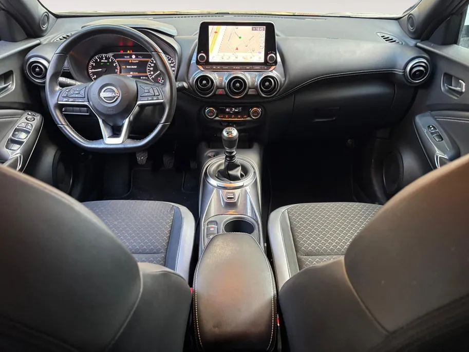 Nissan Juke 1.0 DIG-T N-Connecta | NL auto | Lane assist | Adaptive cruise control | Achteruitrijcamera | Parkeersensoren voor en achter