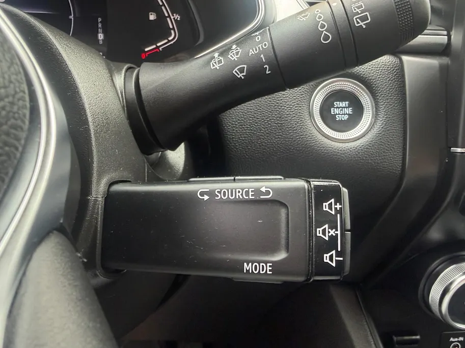 Renault Captur 1.6 E-Tech Hybrid 145 Intens | Automaat | Dealer Onderhouden | Camera | All Season Banden | Climate & Cruise Control | Apple Carplay & Android Auto | 12 Maanden BOVAG Garantie