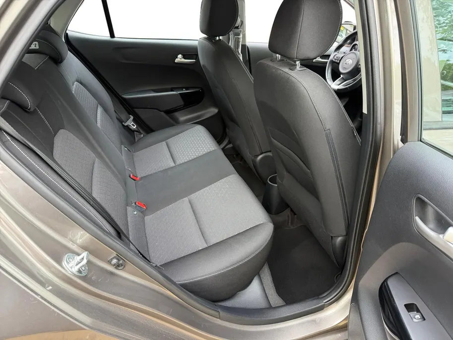 Kia Picanto 1.0 MPi DynamicLine DEALER ONDERHOUDEN | NAVIGATIE | ACHTERUITRIJCAMERA | RESTERENDE FABRIEKSGARANTIE TM 20230