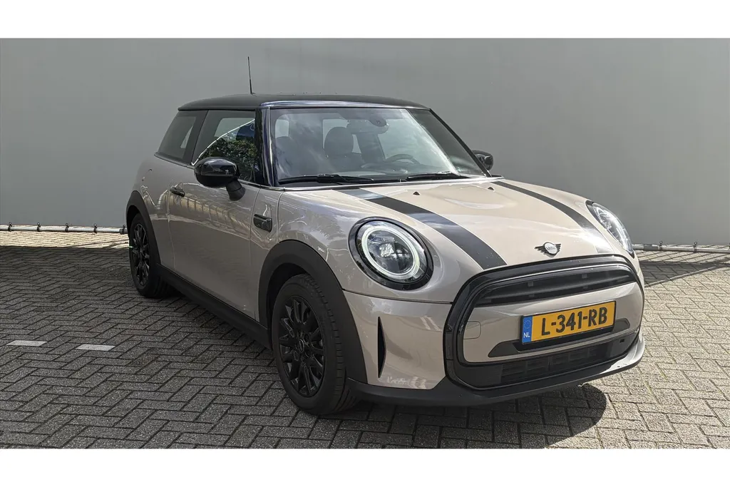 MINI 3-Deurs Mini (f56) 1.5 136pk Cooper l Automaat l Schuifkantel Pano Dak l