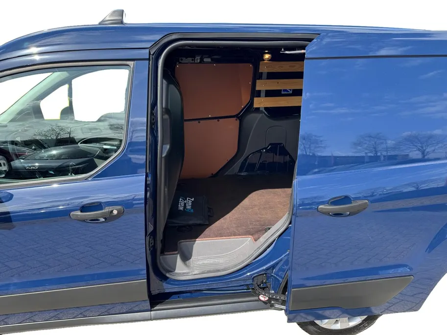 Ford Transit Connect 1.5 EcoBlue L1 Trend 100 pk | 2x schuifdeur | Navigatie | Achterklep met ruit | Cruise control | Voorruitverwarming | Verwarmde voorstoelen | Parkeersensoren