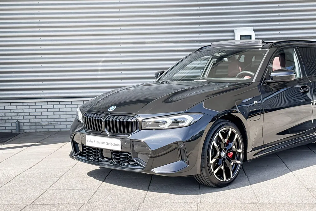BMW 3 Serie Touring 330e xDrive