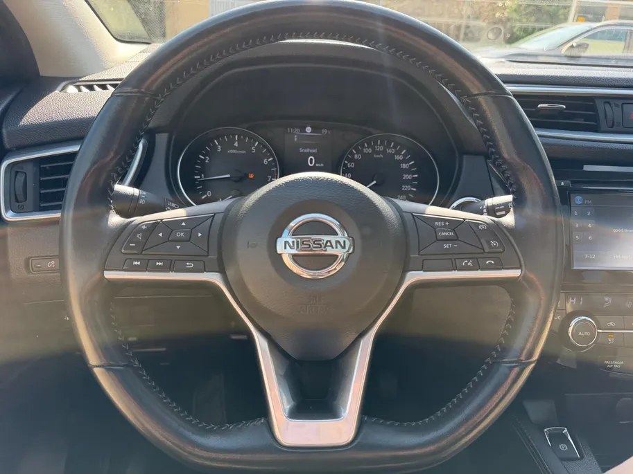 Nissan QASHQAI 1.2 N-Connecta | Rondom camera | Navigatie | Pano dak | Climate | Cruise |