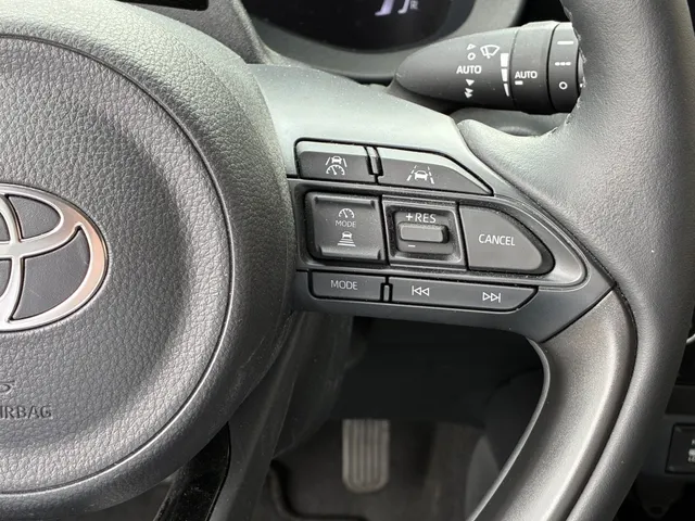 Toyota Yaris 1.5 Hybrid 115 Dynamic | Comfort Pack |