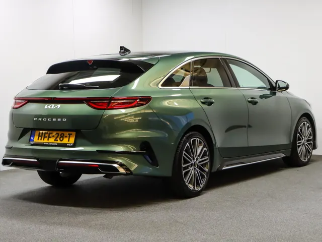 Kia ProCeed 1.5 T-GDi GT-PlusLine