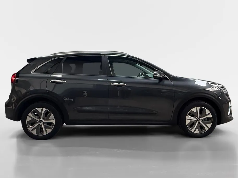 Kia e-Niro DynamicPlusLine 64 kWh Dealer onderhouden | Stoel + stuurverwarming | Climate control | 3 Fase laden |
