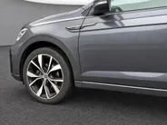 Volkswagen Taigo 1.0 TSI 110pk DSG R-Line · Camera · Panoramadak · P-Sensoren · Stoelverwarming · Apple/Android Car Play · 18'' Inch ·