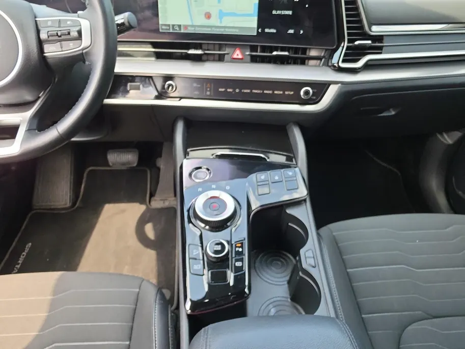 Kia Sportage 1.6 T-GDi Hybrid DynamicPlusLine | Climate control | Navigatie | Elektrische achterklep | Schuif/kantel dak | Stoel-en stuurverwarming