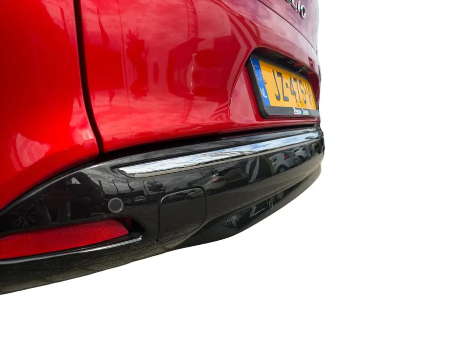 Renault Clio Estate 0.9 TCe Limited | Camera | Parkeersensoren | Bluetooth | Navigatie | All Season Banden | Dealer Onderhouden | 12 Maanden BOVAG Garantie