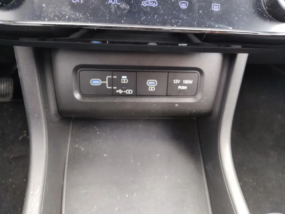 Hyundai Tucson 1.6 T-GDI HEV Comfort Smart | Als nieuw! | Stoelverwarming | Climate Control | Incl. 12 maanden garantie, APK, Onderhoudsbeurt etc. Premiumpakket gratis! |