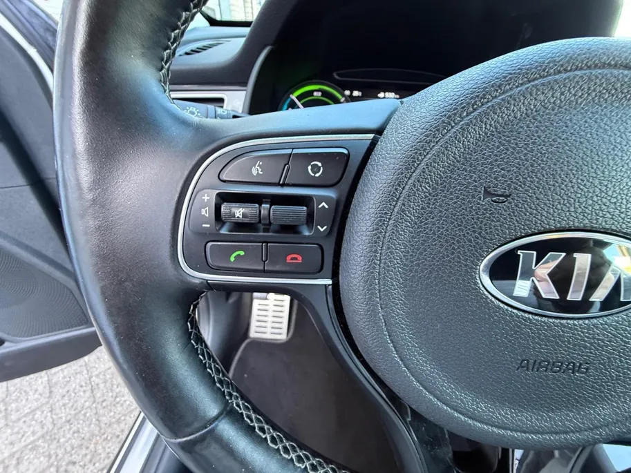 Kia Niro 1.6 GDi PHEV Luxury Edition | AUTOMAAT | LEDER | NAVI | CAMERA | TREKHAAK | CLIMATE & CRUISE CONTROLE | ETC...