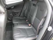 Volvo V40 Cross Country 1.5 T3 Dynamic Edition | Trekhaak | 17' LM | Panoramadak | Leer | PDC v+a | Camera | Stoel-/voorruitverwarming | HK audio |
